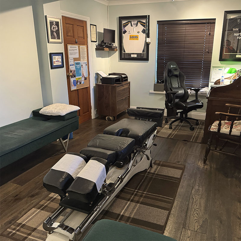 Professional chiropractic equipment